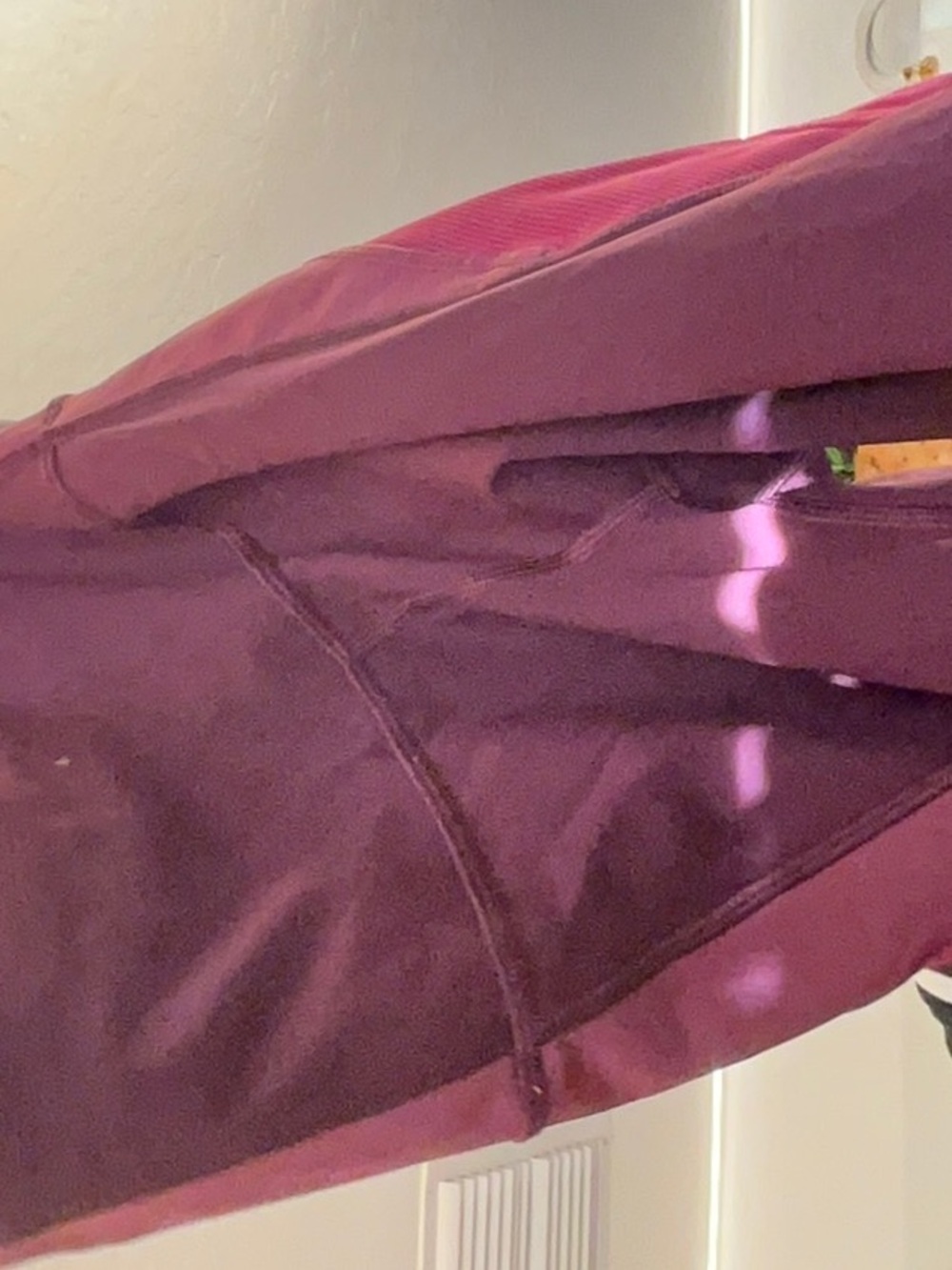 96. lululemon sz 6 sold as is desc in live no cancel/noreturns